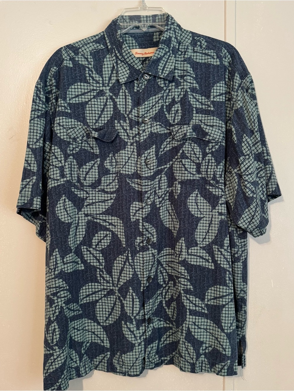 Tommy Bahama Men's Short-Sleeve Silk Blue Leaf Print Button Shirt